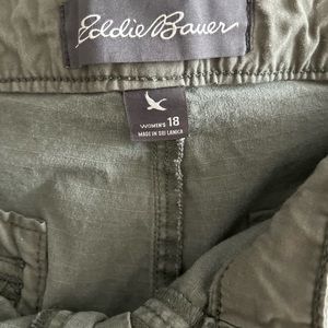 GUC WOMENS EDDIE BAUER CARGO PANTS sz 18